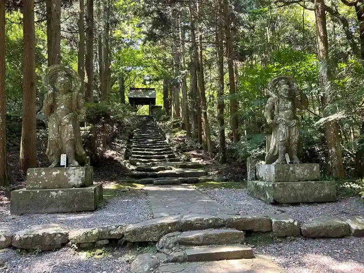 両子寺(大分県)