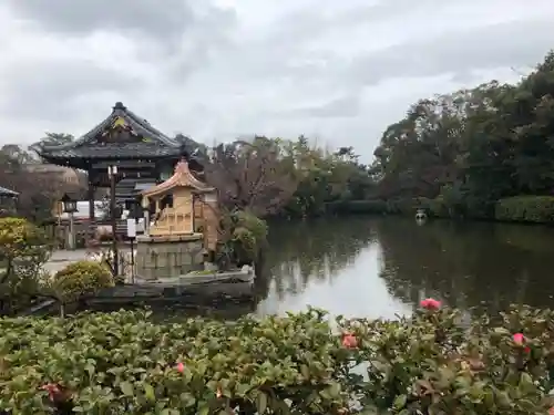 神泉苑の庭園