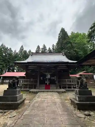 熊野神社の本殿