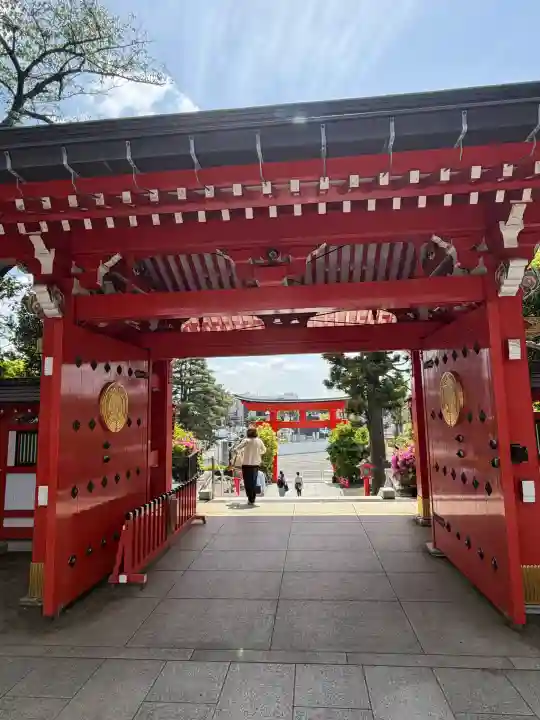 東伏見稲荷神社の{uncategorized: "未分類", other: "その他", undefined: "問題あり", building: "その他建物", grave: "お墓", sacred_gate: "鳥居", guardian: "狛犬", statue: "像", buddha: "仏像", history: "歴史", nature: "自然", garden: "庭園", animal: "動物", pagoda: "塔", temizu: "手水舎", mountain_gate: "山門・神門", sanctuary: "本殿・本堂", subordinate: "末社・摂社", art: "芸術", scenery: "景色", jizo: "地蔵", ema: "絵馬", goshuin: "御朱印", omikuji: "おみくじ", items: "授与品その他", amulet: "お守り", goshuincho: "御朱印帳", eats: "食事", festival: "お祭り", votive_dance: "神楽", shichigosan: "七五三参", wedding: "結婚式", experience: "体験その他", initially: "初詣", around: "周辺", anti_infection: "感染症対策"}