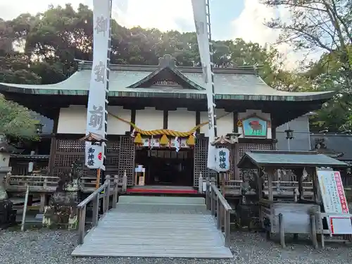 闘鶏神社の本殿・本堂