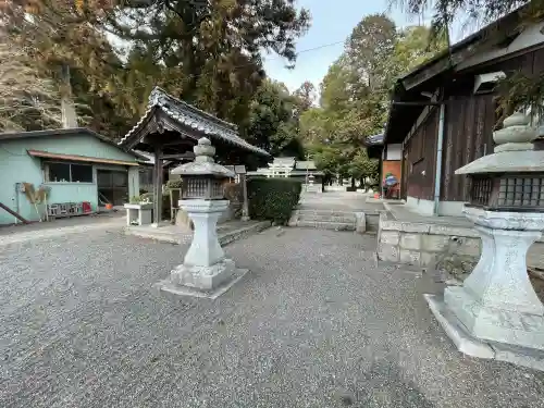八幡神社(水口町新城)の{uncategorized: "未分類", other: "その他", undefined: "問題あり", building: "その他建物", grave: "お墓", sacred_gate: "鳥居", guardian: "狛犬", statue: "像", buddha: "仏像", history: "歴史", nature: "自然", garden: "庭園", animal: "動物", pagoda: "塔", temizu: "手水舎", mountain_gate: "山門・神門", sanctuary: "本殿・本堂", subordinate: "末社・摂社", art: "芸術", scenery: "景色", jizo: "地蔵", ema: "絵馬", goshuin: "御朱印", omikuji: "おみくじ", items: "授与品その他", amulet: "お守り", goshuincho: "御朱印帳", eats: "食事", festival: "お祭り", votive_dance: "神楽", shichigosan: "七五三参", wedding: "結婚式", experience: "体験その他", initially: "初詣", around: "周辺", anti_infection: "感染症対策"}