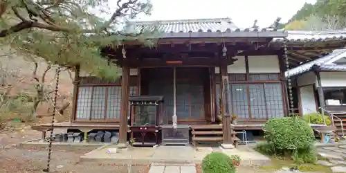 神藏寺の本殿・本堂