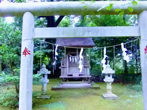 成田熊野神社の鳥居