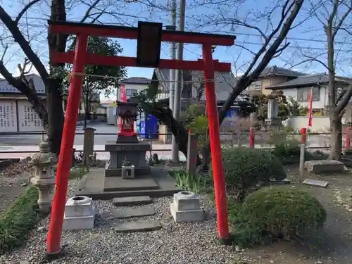 於菊稲荷神社の鳥居