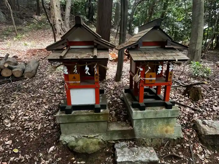 和爾下神社の{uncategorized: "未分類", other: "その他", undefined: "問題あり", building: "その他建物", grave: "お墓", sacred_gate: "鳥居", guardian: "狛犬", statue: "像", buddha: "仏像", history: "歴史", nature: "自然", garden: "庭園", animal: "動物", pagoda: "塔", temizu: "手水舎", mountain_gate: "山門・神門", sanctuary: "本殿・本堂", subordinate: "末社・摂社", art: "芸術", scenery: "景色", jizo: "地蔵", ema: "絵馬", goshuin: "御朱印", omikuji: "おみくじ", items: "授与品その他", amulet: "お守り", goshuincho: "御朱印帳", eats: "食事", festival: "お祭り", votive_dance: "神楽", shichigosan: "七五三参", wedding: "結婚式", experience: "体験その他", initially: "初詣", around: "周辺", anti_infection: "感染症対策"}