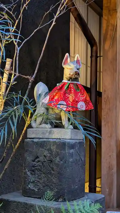 五十稲荷神社(栄寿稲荷神社)の狛犬