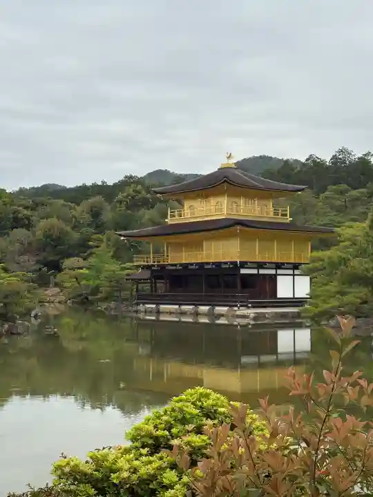 鹿苑寺(金閣寺)の{uncategorized: "未分類", other: "その他", undefined: "問題あり", building: "その他建物", grave: "お墓", sacred_gate: "鳥居", guardian: "狛犬", statue: "像", buddha: "仏像", history: "歴史", nature: "自然", garden: "庭園", animal: "動物", pagoda: "塔", temizu: "手水舎", mountain_gate: "山門・神門", sanctuary: "本殿・本堂", subordinate: "末社・摂社", art: "芸術", scenery: "景色", jizo: "地蔵", ema: "絵馬", goshuin: "御朱印", omikuji: "おみくじ", items: "授与品その他", amulet: "お守り", goshuincho: "御朱印帳", eats: "食事", festival: "お祭り", votive_dance: "神楽", shichigosan: "七五三参", wedding: "結婚式", experience: "体験その他", initially: "初詣", around: "周辺", anti_infection: "感染症対策"}