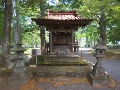 淺間神社（忍野八海）の末社・摂社