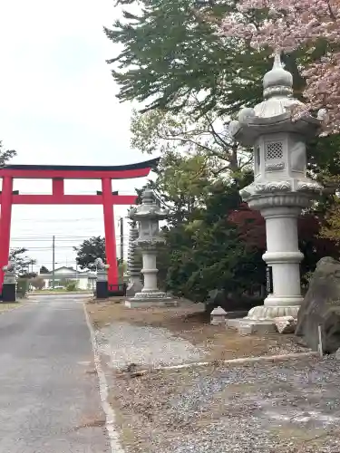 白老八幡神社の{uncategorized: "未分類", other: "その他", undefined: "問題あり", building: "その他建物", grave: "お墓", sacred_gate: "鳥居", guardian: "狛犬", statue: "像", buddha: "仏像", history: "歴史", nature: "自然", garden: "庭園", animal: "動物", pagoda: "塔", temizu: "手水舎", mountain_gate: "山門・神門", sanctuary: "本殿・本堂", subordinate: "末社・摂社", art: "芸術", scenery: "景色", jizo: "地蔵", ema: "絵馬", goshuin: "御朱印", omikuji: "おみくじ", items: "授与品その他", amulet: "お守り", goshuincho: "御朱印帳", eats: "食事", festival: "お祭り", votive_dance: "神楽", shichigosan: "七五三参", wedding: "結婚式", experience: "体験その他", initially: "初詣", around: "周辺", anti_infection: "感染症対策"}