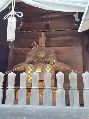 桑名宗社（春日神社）の像