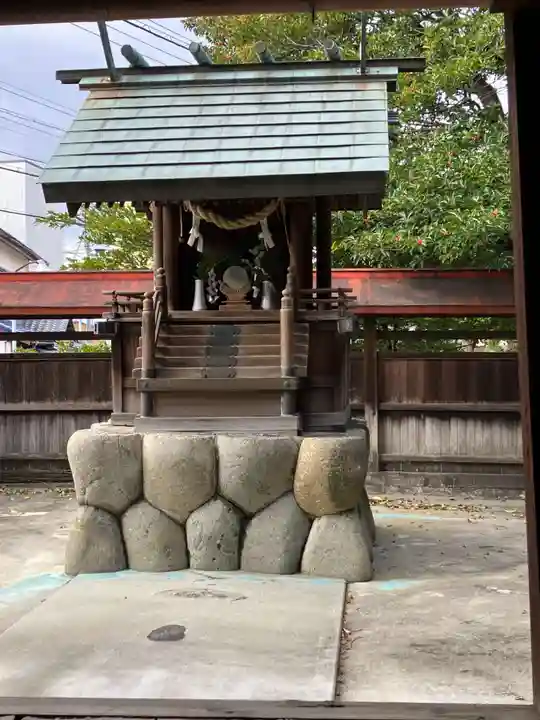 十二柱社(多気中町)の本殿・本堂