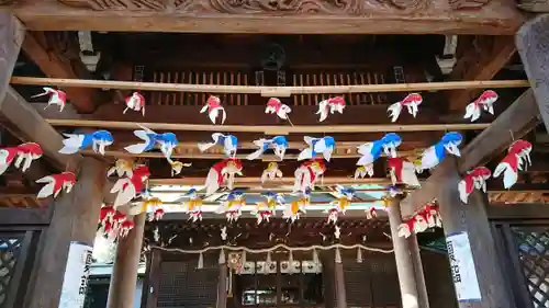 鳩ヶ谷氷川神社の山門・神門