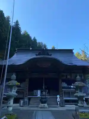 横峰寺の本殿・本堂