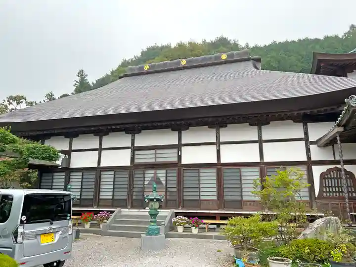 長興寺の本殿・本堂