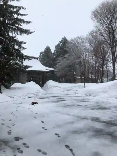 秋田諏訪宮の本殿・本堂
