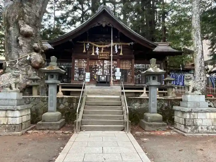 先宮神社の{uncategorized: "未分類", other: "その他", undefined: "問題あり", building: "その他建物", grave: "お墓", sacred_gate: "鳥居", guardian: "狛犬", statue: "像", buddha: "仏像", history: "歴史", nature: "自然", garden: "庭園", animal: "動物", pagoda: "塔", temizu: "手水舎", mountain_gate: "山門・神門", sanctuary: "本殿・本堂", subordinate: "末社・摂社", art: "芸術", scenery: "景色", jizo: "地蔵", ema: "絵馬", goshuin: "御朱印", omikuji: "おみくじ", items: "授与品その他", amulet: "お守り", goshuincho: "御朱印帳", eats: "食事", festival: "お祭り", votive_dance: "神楽", shichigosan: "七五三参", wedding: "結婚式", experience: "体験その他", initially: "初詣", around: "周辺", anti_infection: "感染症対策"}