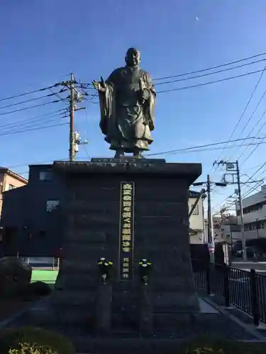 法華経寺の像