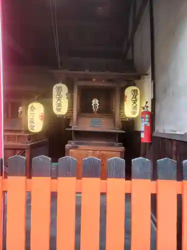 瀧尾神社の{uncategorized: "未分類", other: "その他", undefined: "問題あり", building: "その他建物", grave: "お墓", sacred_gate: "鳥居", guardian: "狛犬", statue: "像", buddha: "仏像", history: "歴史", nature: "自然", garden: "庭園", animal: "動物", pagoda: "塔", temizu: "手水舎", mountain_gate: "山門・神門", sanctuary: "本殿・本堂", subordinate: "末社・摂社", art: "芸術", scenery: "景色", jizo: "地蔵", ema: "絵馬", goshuin: "御朱印", omikuji: "おみくじ", items: "授与品その他", amulet: "お守り", goshuincho: "御朱印帳", eats: "食事", festival: "お祭り", votive_dance: "神楽", shichigosan: "七五三参", wedding: "結婚式", experience: "体験その他", initially: "初詣", around: "周辺", anti_infection: "感染症対策"}
