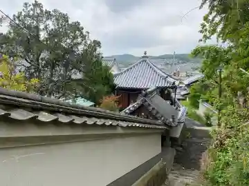持聖院の{uncategorized: "未分類", other: "その他", undefined: "問題あり", building: "その他建物", grave: "お墓", sacred_gate: "鳥居", guardian: "狛犬", statue: "像", buddha: "仏像", history: "歴史", nature: "自然", garden: "庭園", animal: "動物", pagoda: "塔", temizu: "手水舎", mountain_gate: "山門・神門", sanctuary: "本殿・本堂", subordinate: "末社・摂社", art: "芸術", scenery: "景色", jizo: "地蔵", ema: "絵馬", goshuin: "御朱印", omikuji: "おみくじ", items: "授与品その他", amulet: "お守り", goshuincho: "御朱印帳", eats: "食事", festival: "お祭り", votive_dance: "神楽", shichigosan: "七五三参", wedding: "結婚式", experience: "体験その他", initially: "初詣", around: "周辺", anti_infection: "感染症対策"}