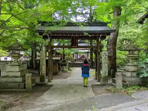 尾州内津妙見寺の山門・神門