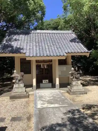 和爾良神社の本殿