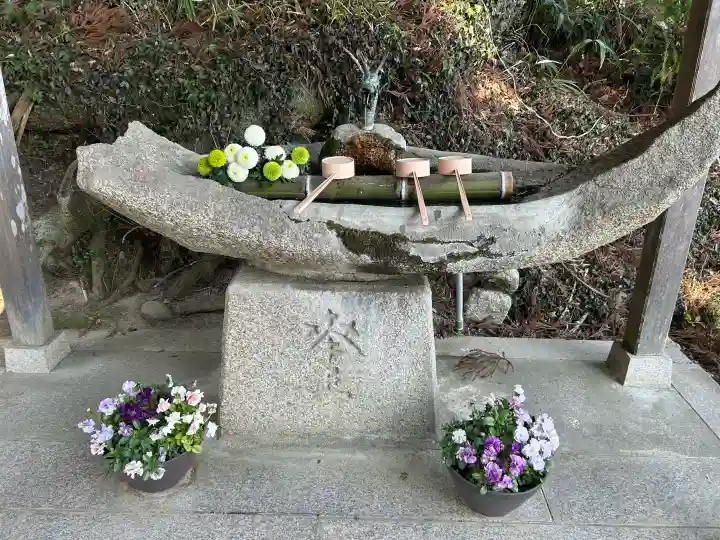 小川諏訪神社の{uncategorized: "未分類", other: "その他", undefined: "問題あり", building: "その他建物", grave: "お墓", sacred_gate: "鳥居", guardian: "狛犬", statue: "像", buddha: "仏像", history: "歴史", nature: "自然", garden: "庭園", animal: "動物", pagoda: "塔", temizu: "手水舎", mountain_gate: "山門・神門", sanctuary: "本殿・本堂", subordinate: "末社・摂社", art: "芸術", scenery: "景色", jizo: "地蔵", ema: "絵馬", goshuin: "御朱印", omikuji: "おみくじ", items: "授与品その他", amulet: "お守り", goshuincho: "御朱印帳", eats: "食事", festival: "お祭り", votive_dance: "神楽", shichigosan: "七五三参", wedding: "結婚式", experience: "体験その他", initially: "初詣", around: "周辺", anti_infection: "感染症対策"}