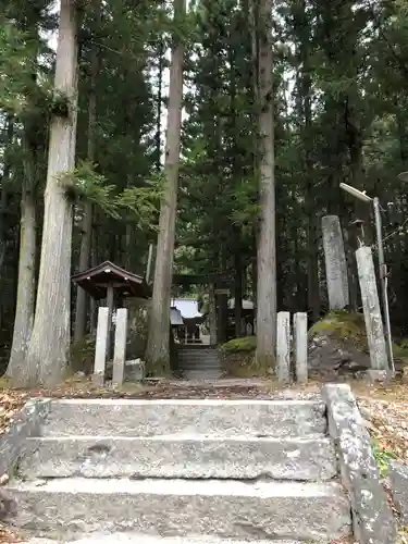 甲斐駒ヶ岳神社の建物その他