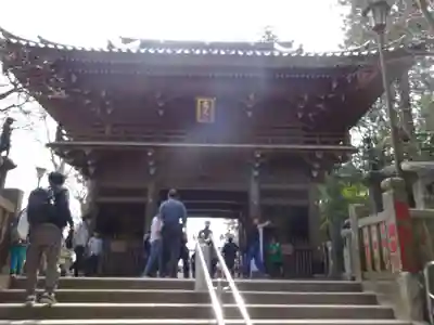 高尾山薬王院の山門・神門