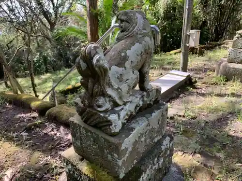 御嶽神社の狛犬