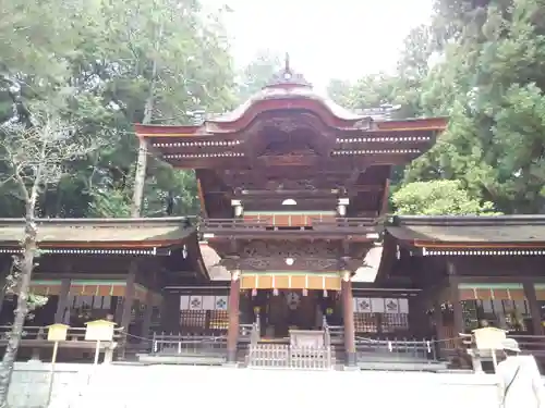 諏訪大社下社秋宮の本殿・本堂