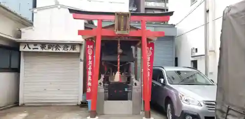 日比谷稲荷神社の鳥居