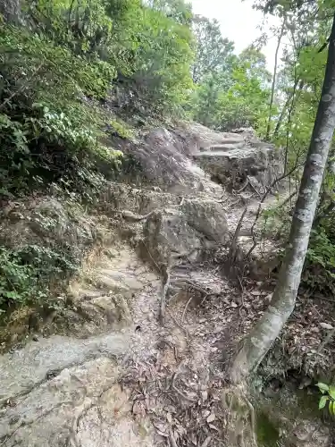石上布都魂神社(岡山県)