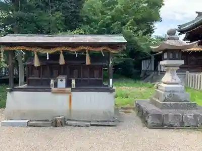 八幡神社(井田)の末社・摂社