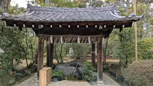 敷地神社（わら天神宮）の手水舎