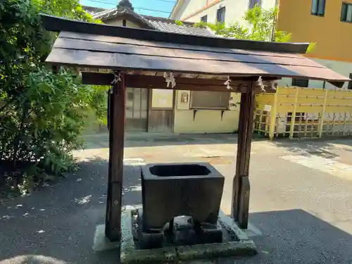 馬込八幡神社の手水舎