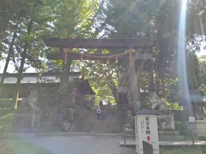 諏訪大社上社前宮(長野県)