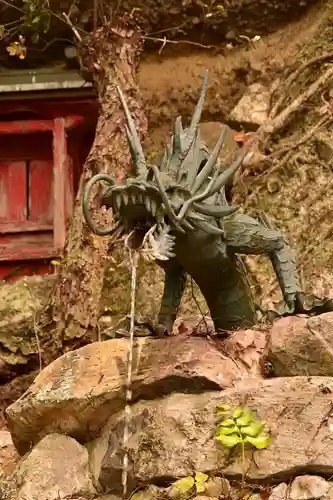 西ノ滝龍水寺(香川県)