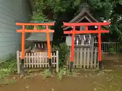 生麦杉山神社の末社