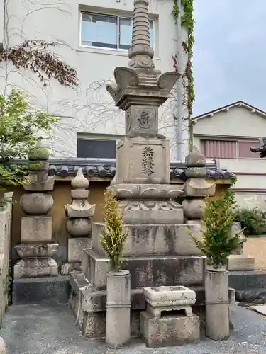 荘嚴浄土寺の塔