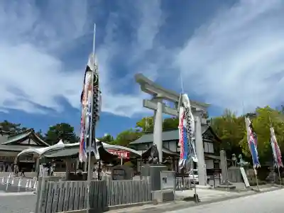 廣島護國神社の{uncategorized: "未分類", other: "その他", undefined: "問題あり", building: "その他建物", grave: "お墓", sacred_gate: "鳥居", guardian: "狛犬", statue: "像", buddha: "仏像", history: "歴史", nature: "自然", garden: "庭園", animal: "動物", pagoda: "塔", temizu: "手水舎", mountain_gate: "山門・神門", sanctuary: "本殿・本堂", subordinate: "末社・摂社", art: "芸術", scenery: "景色", jizo: "地蔵", ema: "絵馬", goshuin: "御朱印", omikuji: "おみくじ", items: "授与品その他", amulet: "お守り", goshuincho: "御朱印帳", eats: "食事", festival: "お祭り", votive_dance: "神楽", shichigosan: "七五三参", wedding: "結婚式", experience: "体験その他", initially: "初詣", around: "周辺", anti_infection: "感染症対策"}