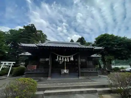 氷川神社の{uncategorized: "未分類", other: "その他", undefined: "問題あり", building: "その他建物", grave: "お墓", sacred_gate: "鳥居", guardian: "狛犬", statue: "像", buddha: "仏像", history: "歴史", nature: "自然", garden: "庭園", animal: "動物", pagoda: "塔", temizu: "手水舎", mountain_gate: "山門・神門", sanctuary: "本殿・本堂", subordinate: "末社・摂社", art: "芸術", scenery: "景色", jizo: "地蔵", ema: "絵馬", goshuin: "御朱印", omikuji: "おみくじ", items: "授与品その他", amulet: "お守り", goshuincho: "御朱印帳", eats: "食事", festival: "お祭り", votive_dance: "神楽", shichigosan: "七五三参", wedding: "結婚式", experience: "体験その他", initially: "初詣", around: "周辺", anti_infection: "感染症対策"}