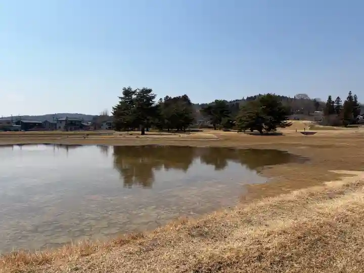 無量光院跡の{uncategorized: "未分類", other: "その他", undefined: "問題あり", building: "その他建物", grave: "お墓", sacred_gate: "鳥居", guardian: "狛犬", statue: "像", buddha: "仏像", history: "歴史", nature: "自然", garden: "庭園", animal: "動物", pagoda: "塔", temizu: "手水舎", mountain_gate: "山門・神門", sanctuary: "本殿・本堂", subordinate: "末社・摂社", art: "芸術", scenery: "景色", jizo: "地蔵", ema: "絵馬", goshuin: "御朱印", omikuji: "おみくじ", items: "授与品その他", amulet: "お守り", goshuincho: "御朱印帳", eats: "食事", festival: "お祭り", votive_dance: "神楽", shichigosan: "七五三参", wedding: "結婚式", experience: "体験その他", initially: "初詣", around: "周辺", anti_infection: "感染症対策"}