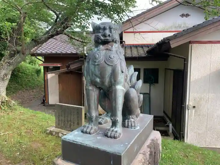天御中主神社の狛犬