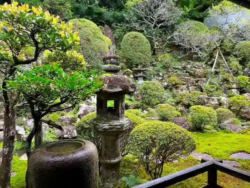 禅昌寺の庭園