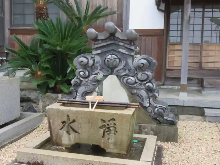 常楽寺の手水舎