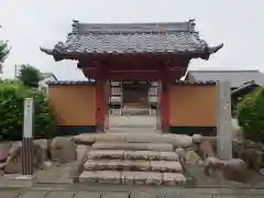 不動院の山門