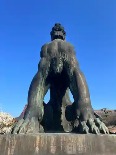 結城神社の{uncategorized: "未分類", other: "その他", undefined: "問題あり", building: "その他建物", grave: "お墓", sacred_gate: "鳥居", guardian: "狛犬", statue: "像", buddha: "仏像", history: "歴史", nature: "自然", garden: "庭園", animal: "動物", pagoda: "塔", temizu: "手水舎", mountain_gate: "山門・神門", sanctuary: "本殿・本堂", subordinate: "末社・摂社", art: "芸術", scenery: "景色", jizo: "地蔵", ema: "絵馬", goshuin: "御朱印", omikuji: "おみくじ", items: "授与品その他", amulet: "お守り", goshuincho: "御朱印帳", eats: "食事", festival: "お祭り", votive_dance: "神楽", shichigosan: "七五三参", wedding: "結婚式", experience: "体験その他", initially: "初詣", around: "周辺", anti_infection: "感染症対策"}