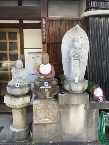 堪忍寺の仏像