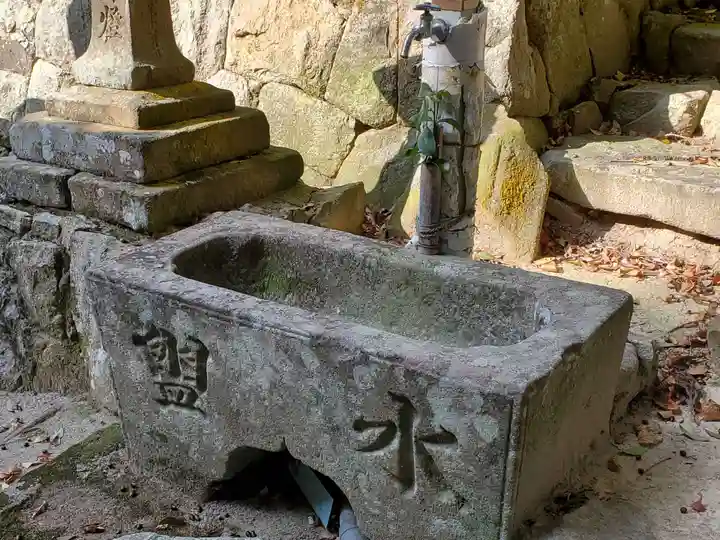 木津住吉神社の手水舎
